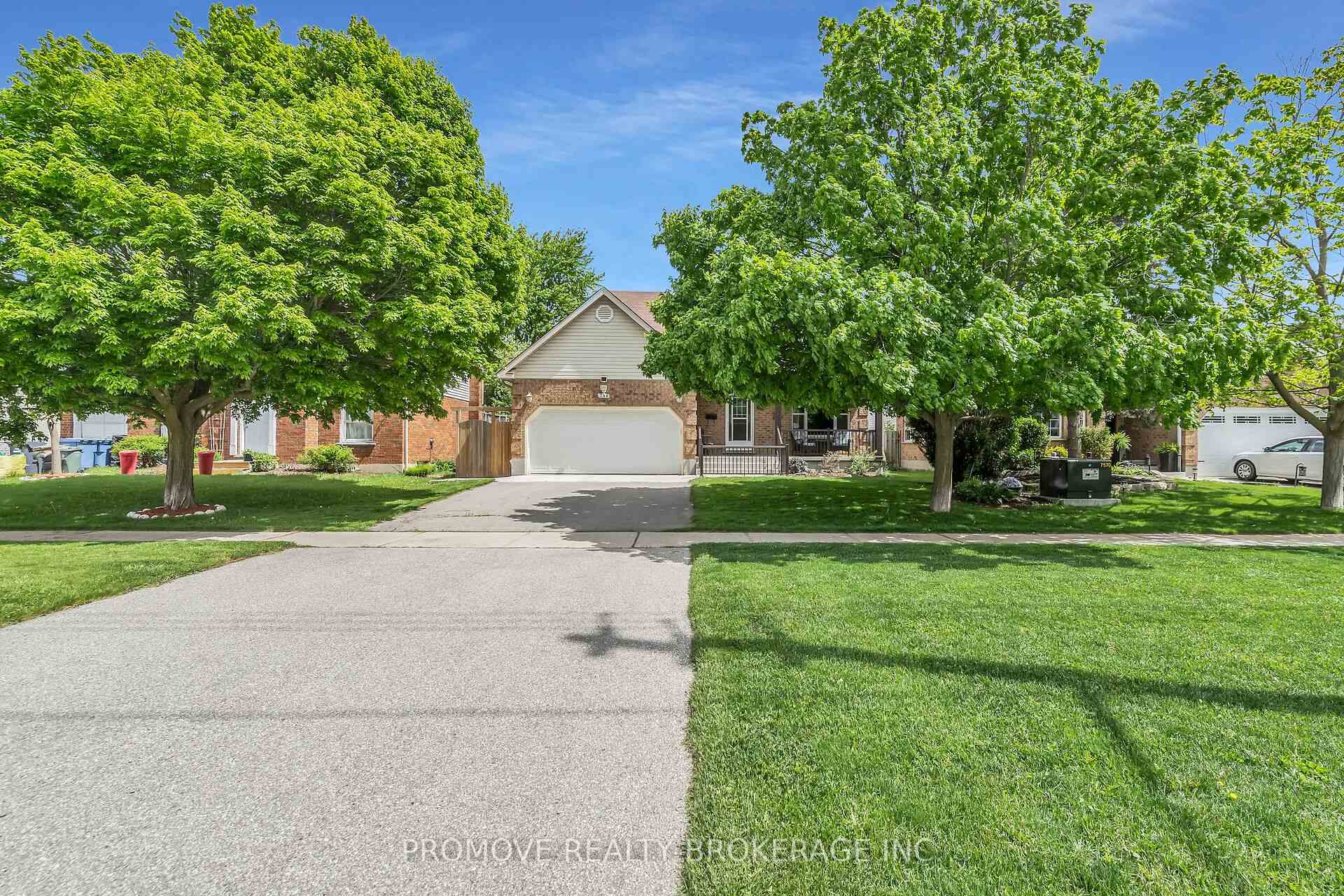 Photo 3 of 246 Elmira Road S, Guelph, Willow West/Sugarbush/West Acres — HOMEH