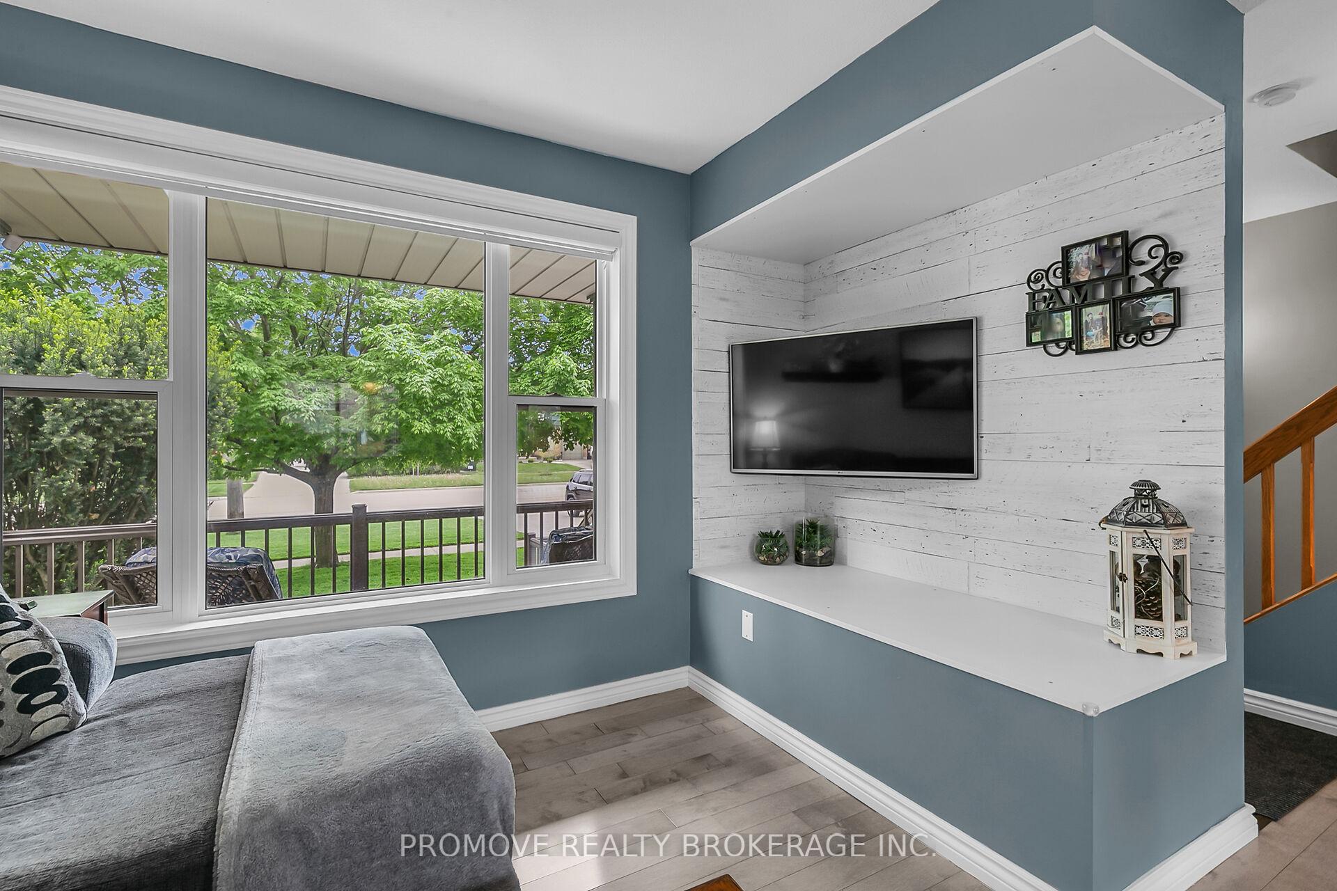 Photo 11 of 246 Elmira Road S, Guelph, Willow West/Sugarbush/West Acres — HOMEH