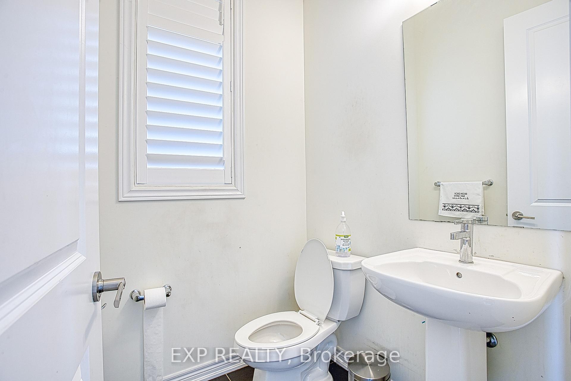 Photo 6 of 90 Spitfire Drive, Hamilton, Mount Hope — HOMEH