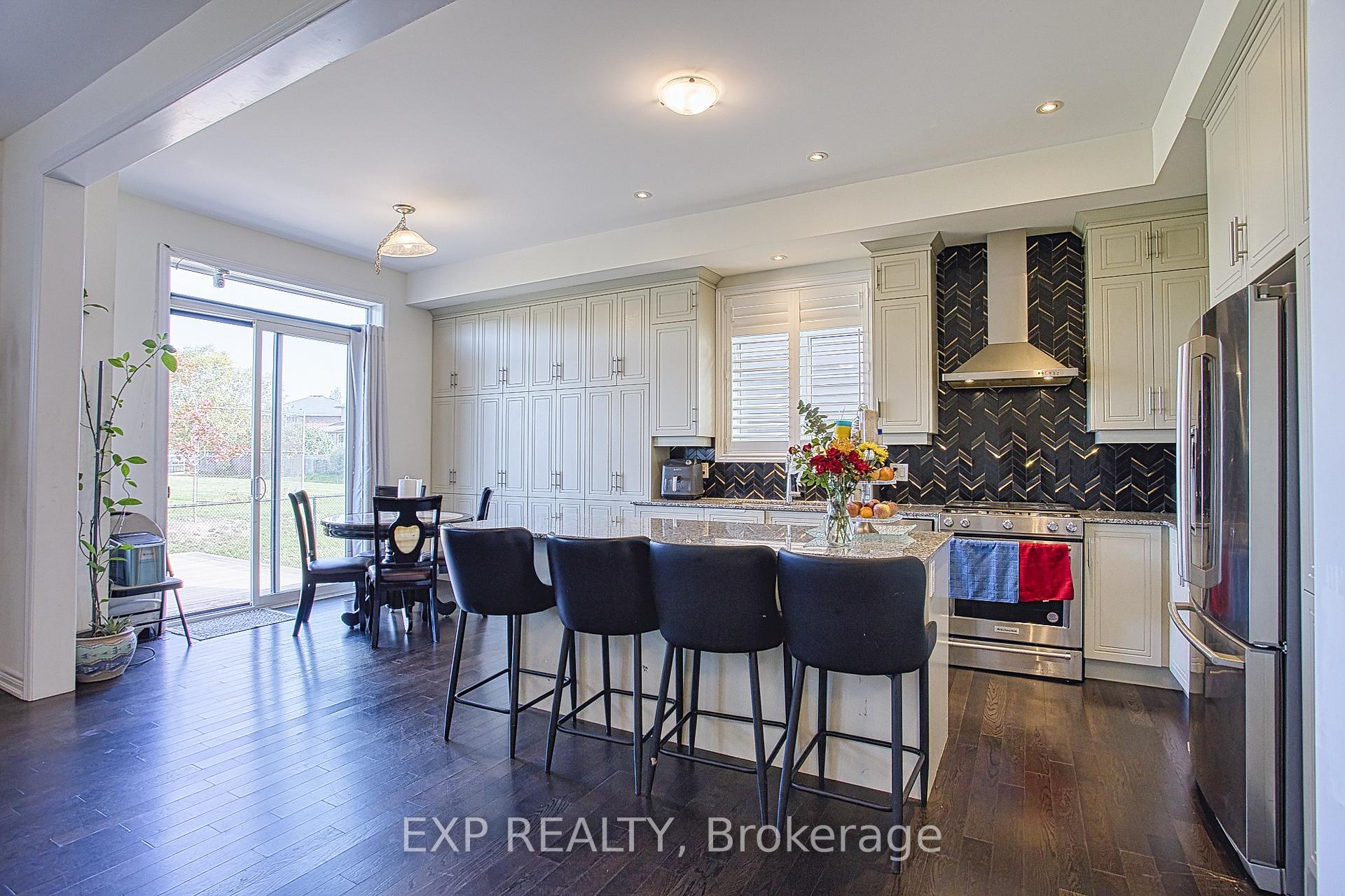 Photo 12 of 90 Spitfire Drive, Hamilton, Mount Hope — HOMEH