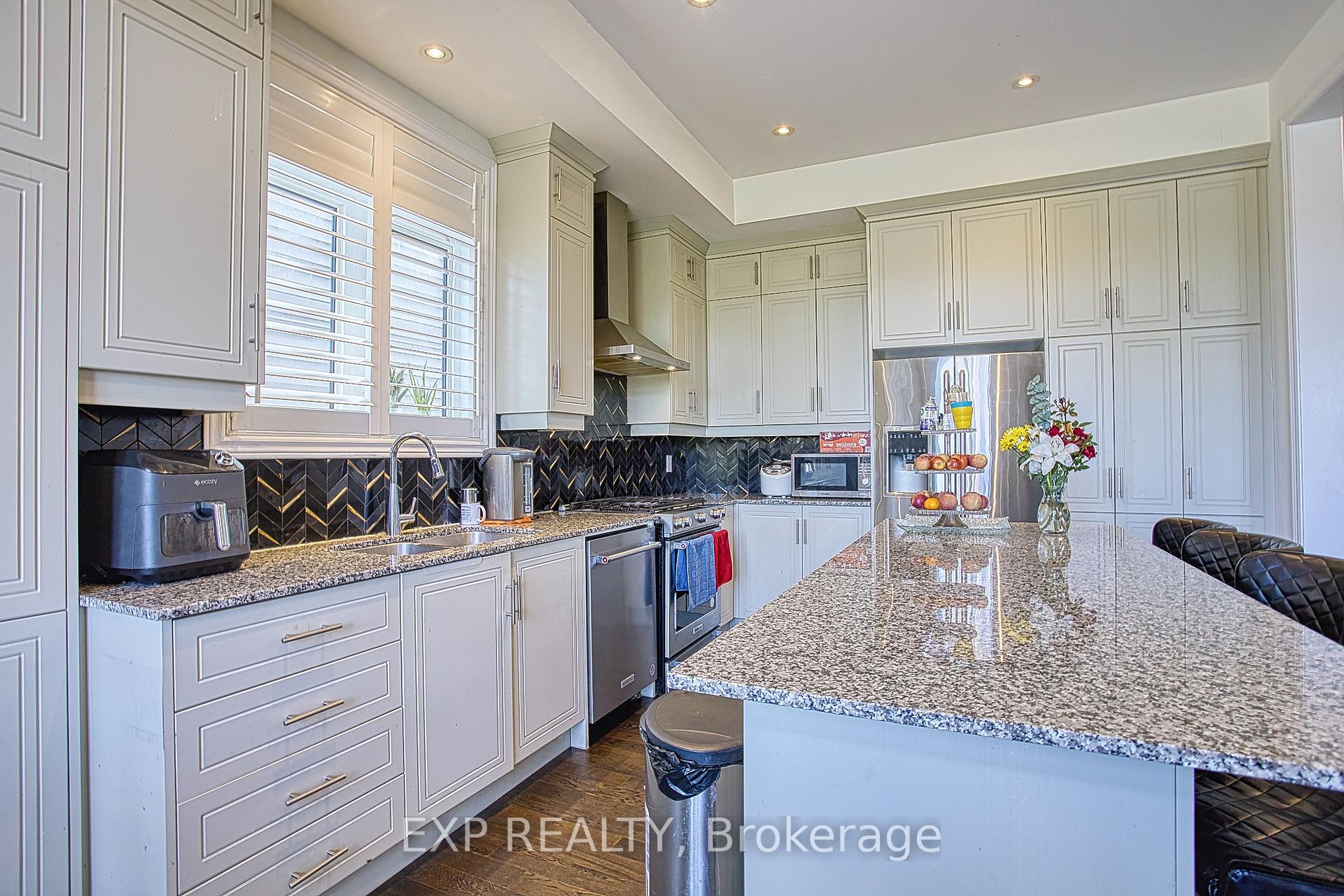 Photo 14 of 90 Spitfire Drive, Hamilton, Mount Hope — HOMEH