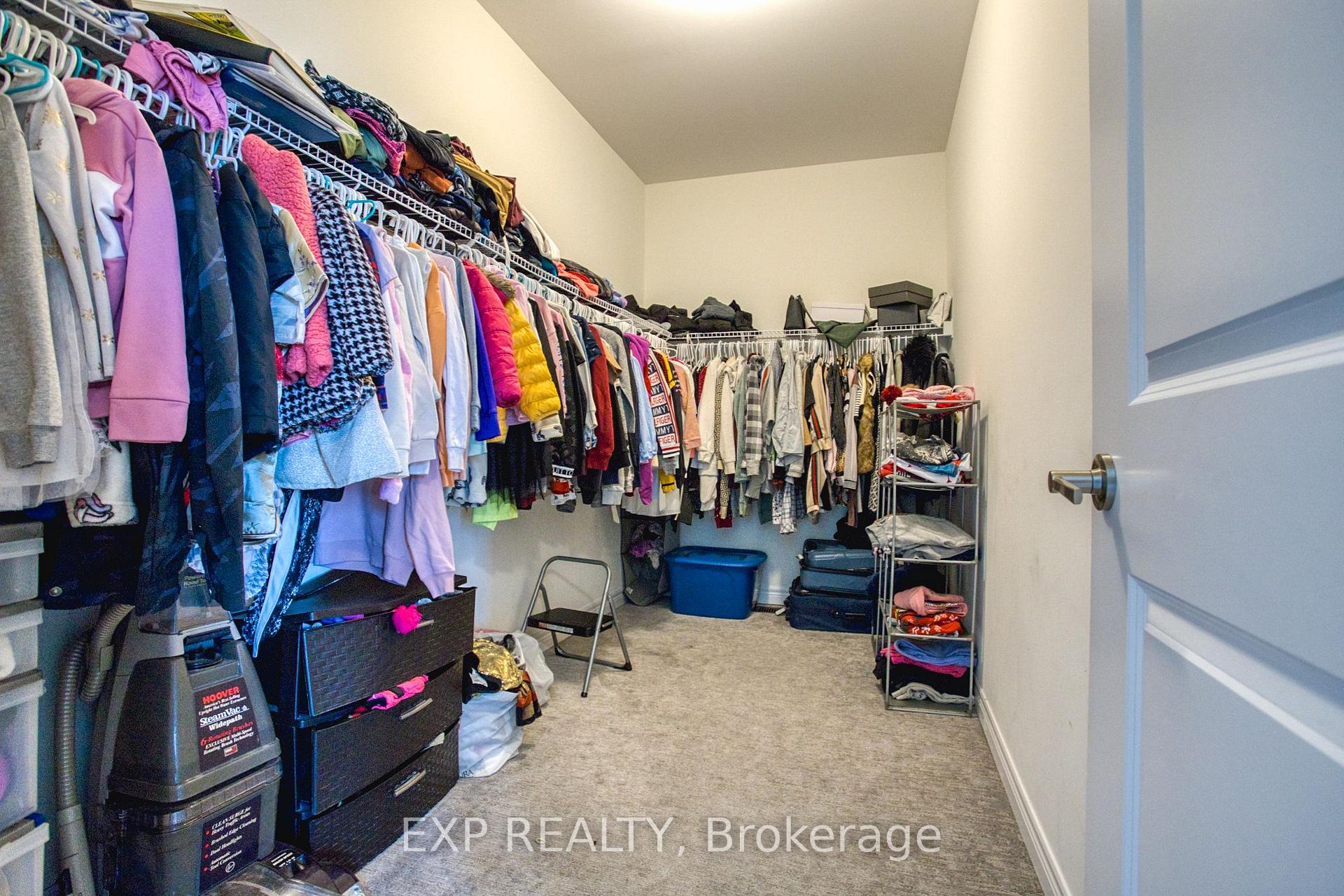 Photo 19 of 90 Spitfire Drive, Hamilton, Mount Hope — HOMEH
