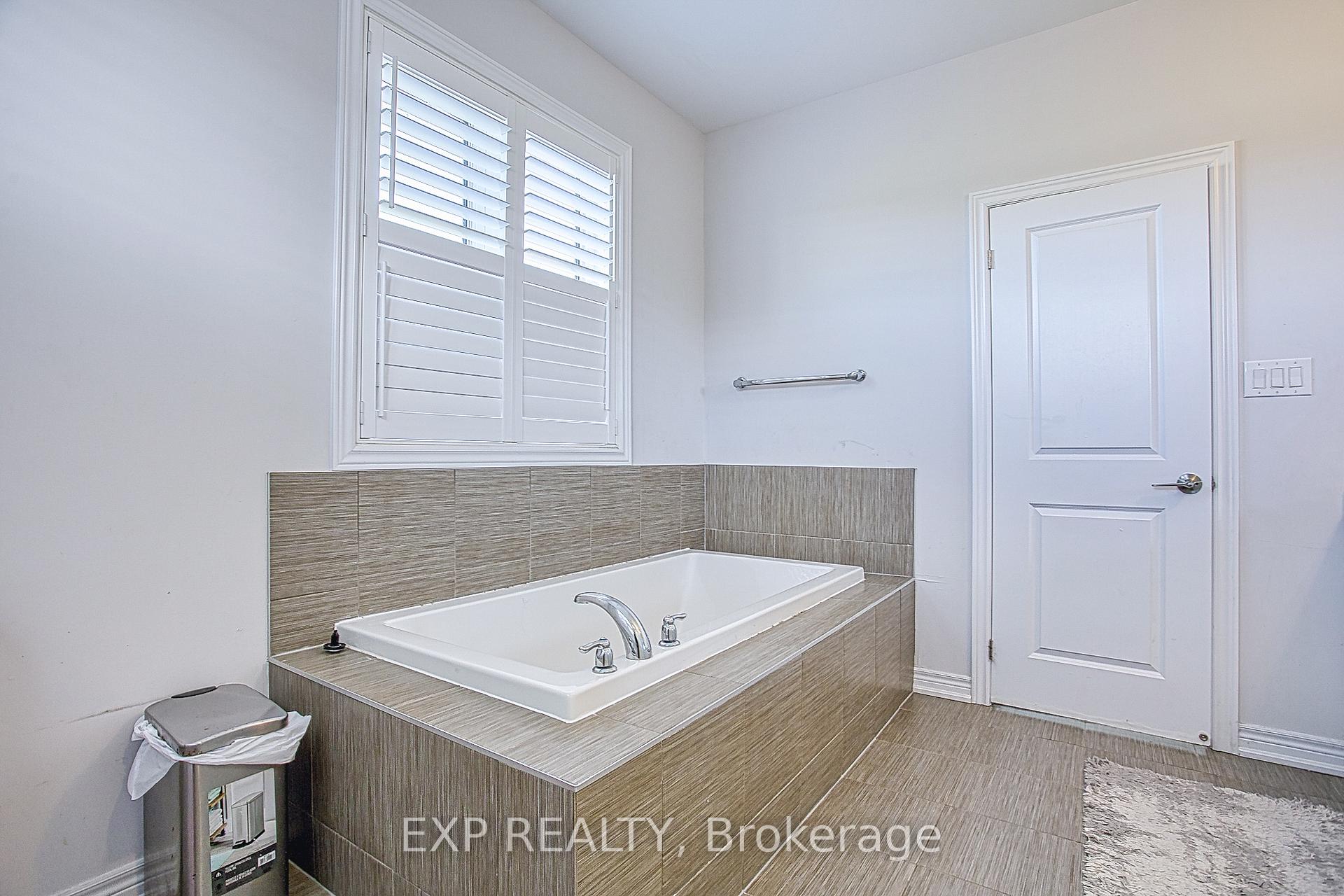 Photo 21 of 90 Spitfire Drive, Hamilton, Mount Hope — HOMEH