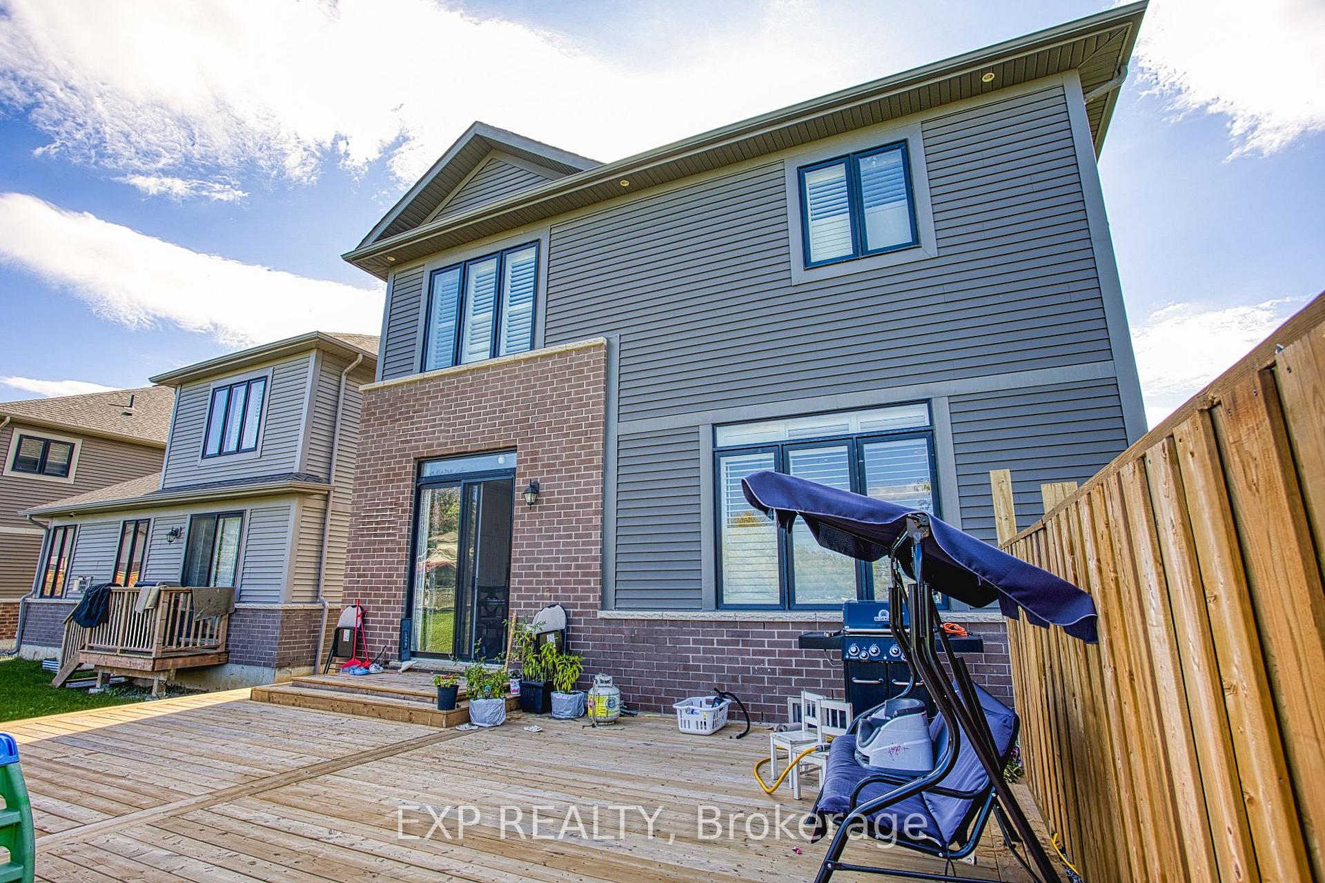 Photo 30 of 90 Spitfire Drive, Hamilton, Mount Hope — HOMEH