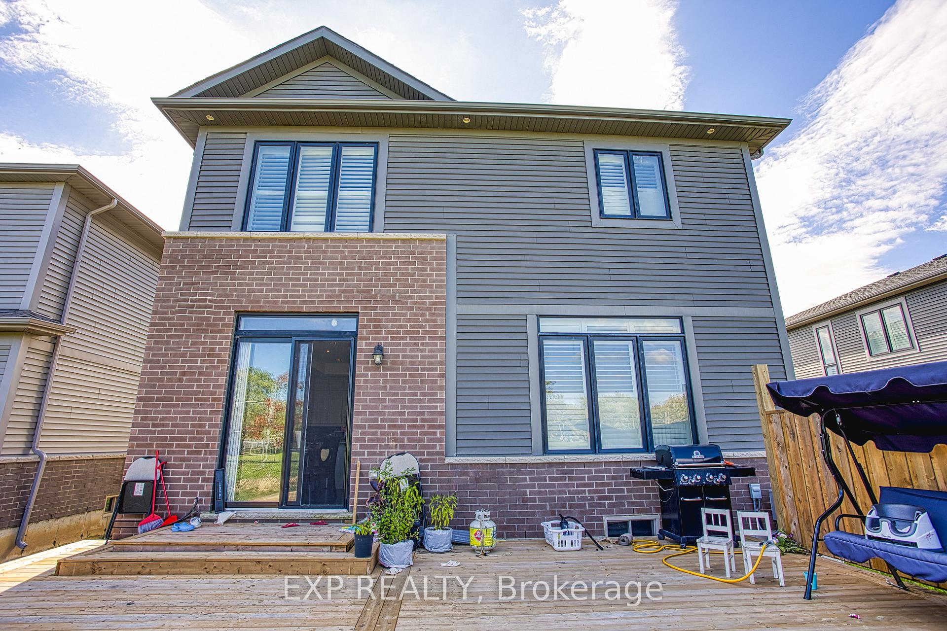 Photo 31 of 90 Spitfire Drive, Hamilton, Mount Hope — HOMEH