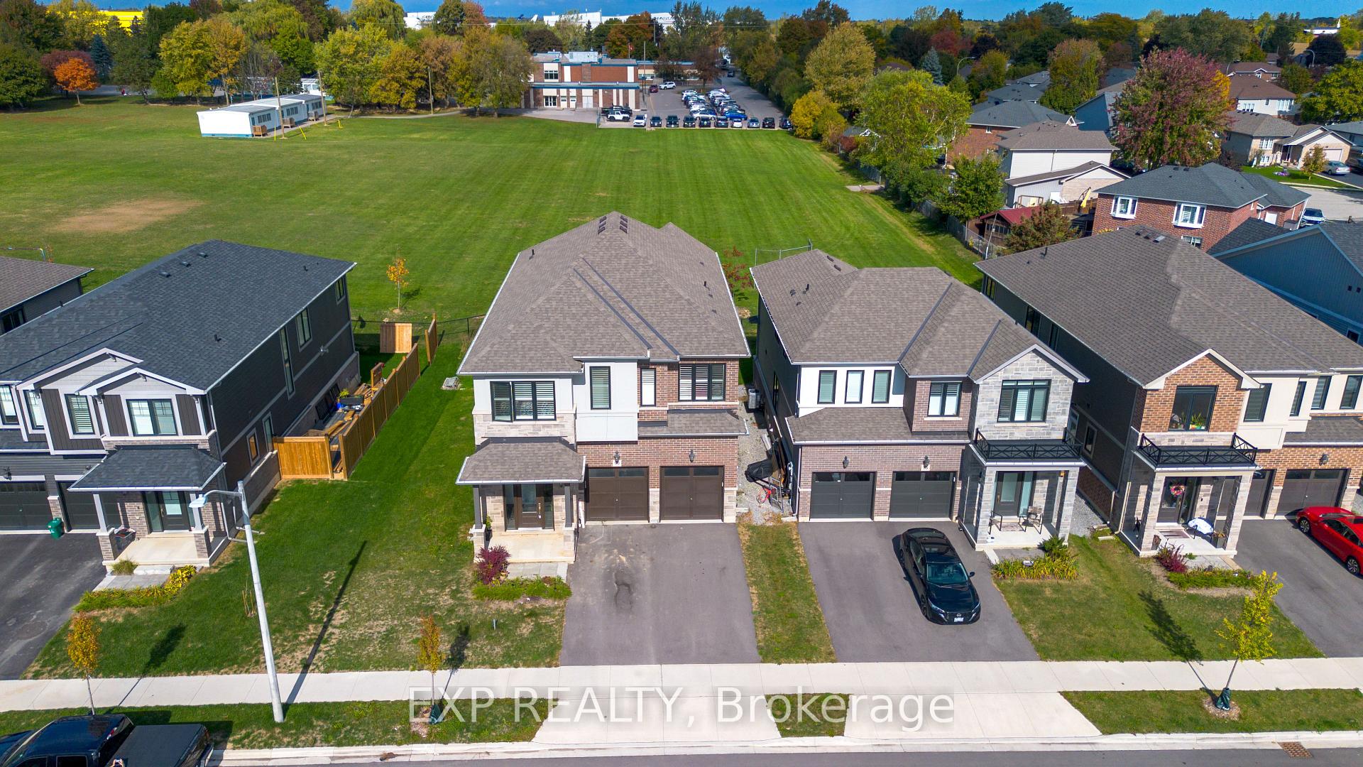 Photo 35 of 90 Spitfire Drive, Hamilton, Mount Hope — HOMEH