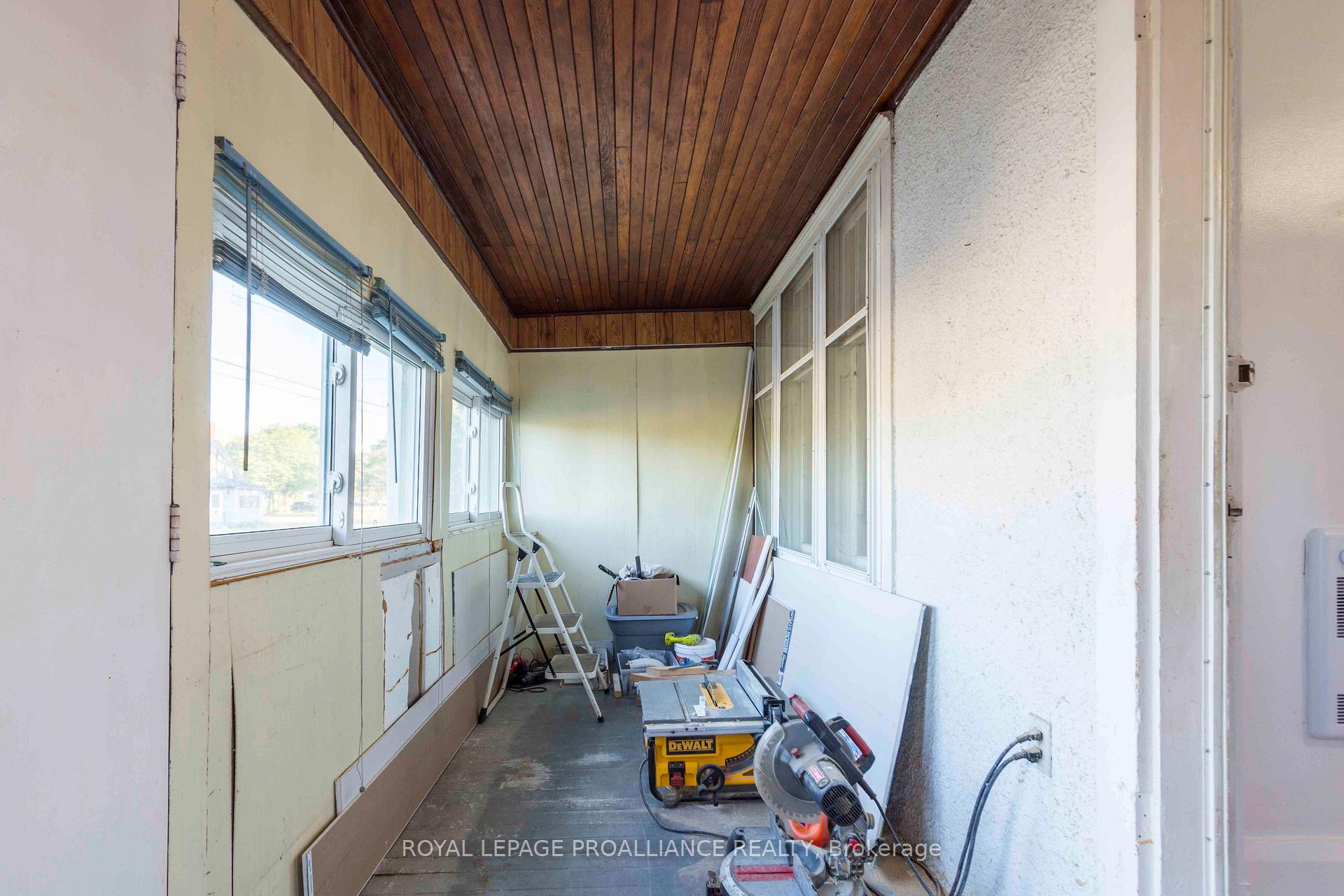 Photo 3 of 375 Coleman Street, Belleville, Belleville Ward — HOMEH