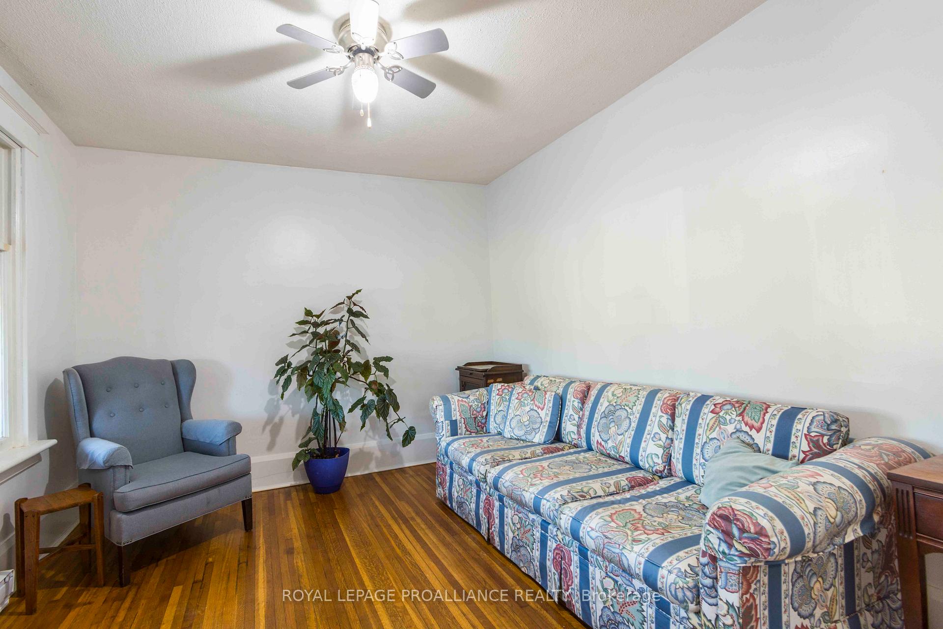 Photo 6 of 375 Coleman Street, Belleville, Belleville Ward — HOMEH