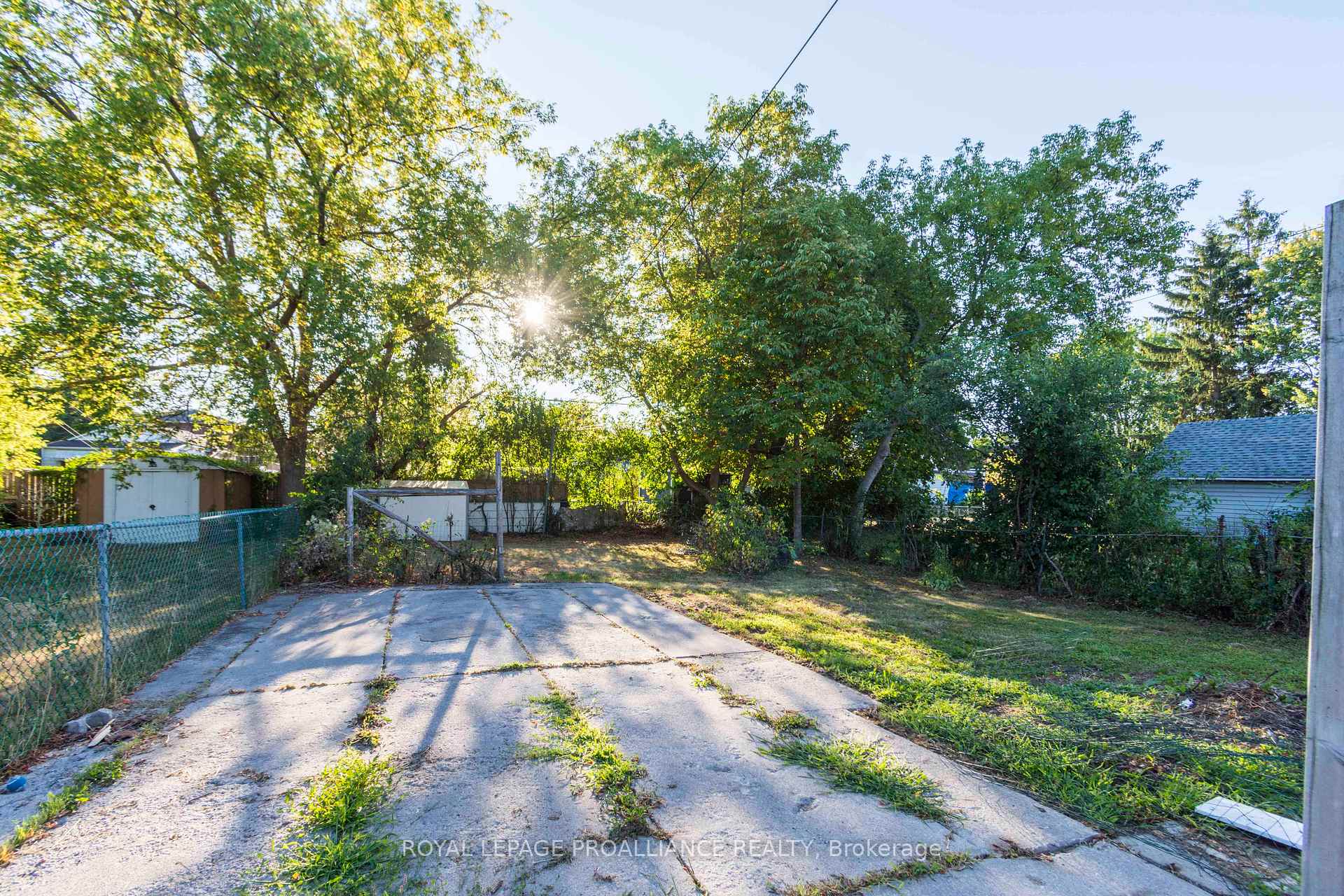 Photo 23 of 375 Coleman Street, Belleville, Belleville Ward — HOMEH