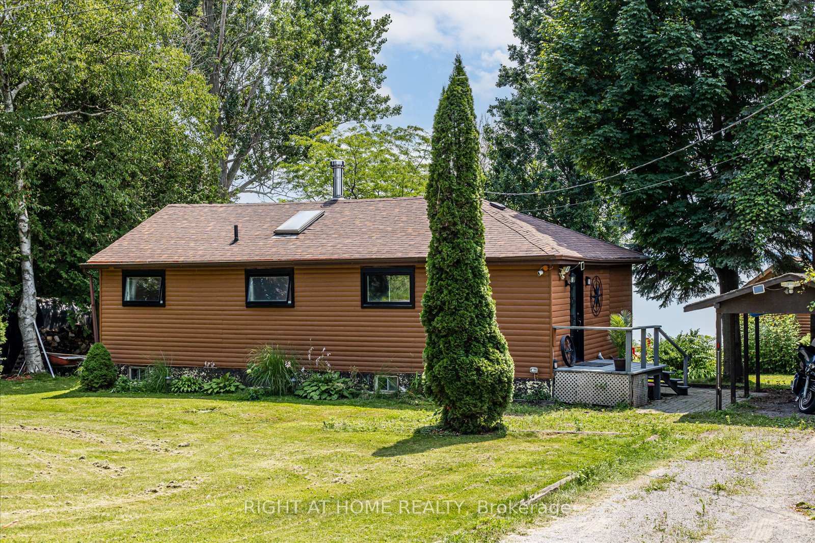 Photo 5 of 93 Oakdene Crescent, Kawartha Lakes, Mariposa — HOMEH