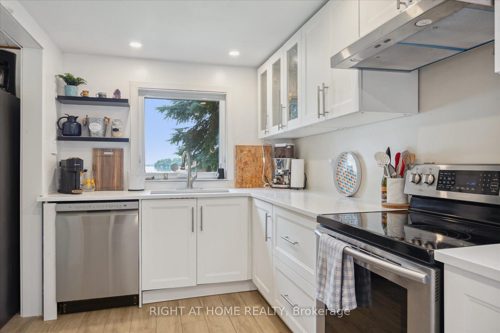 Photo 10 of 93 Oakdene Crescent, Kawartha Lakes, Mariposa — HOMEH