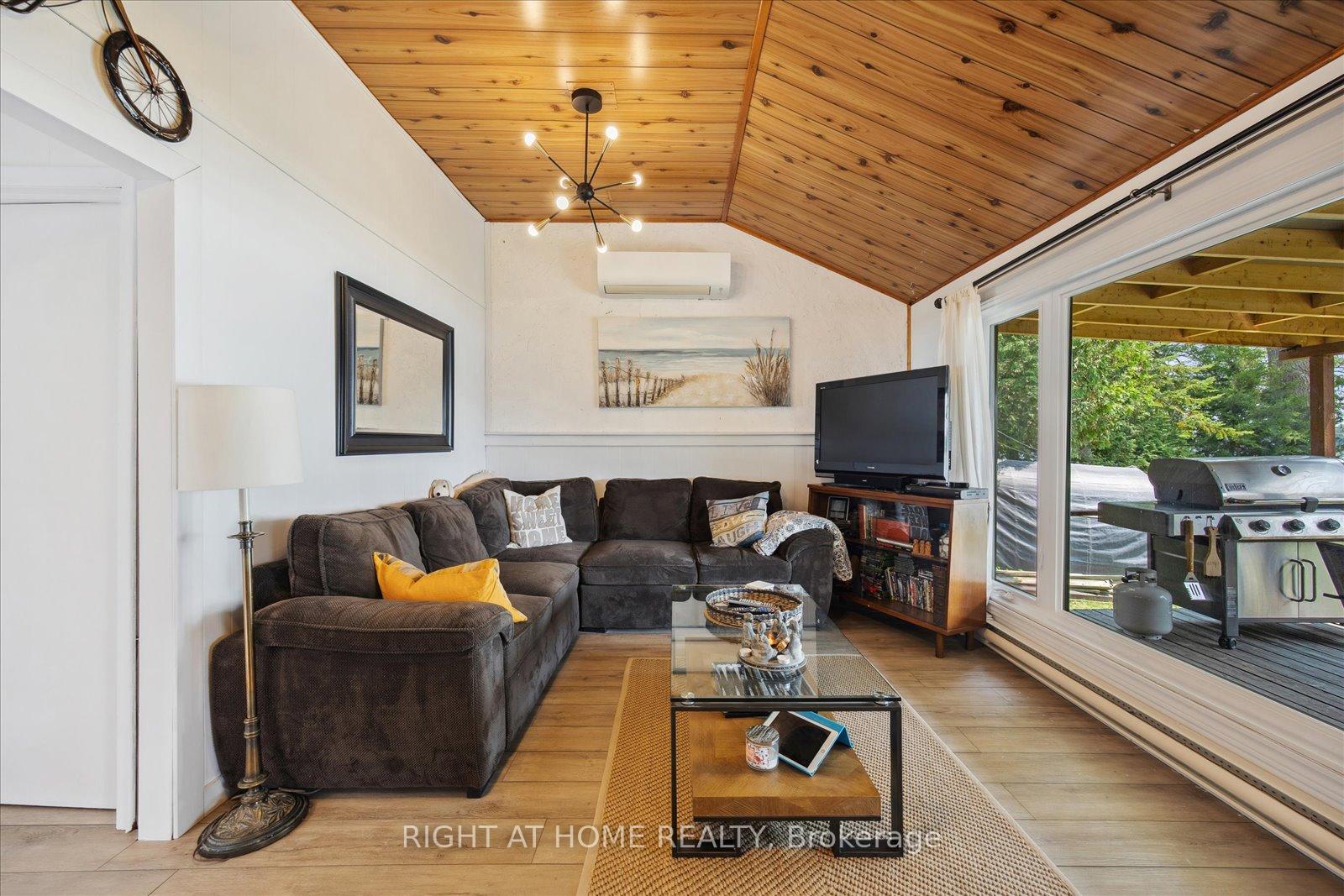 Photo 18 of 93 Oakdene Crescent, Kawartha Lakes, Mariposa — HOMEH