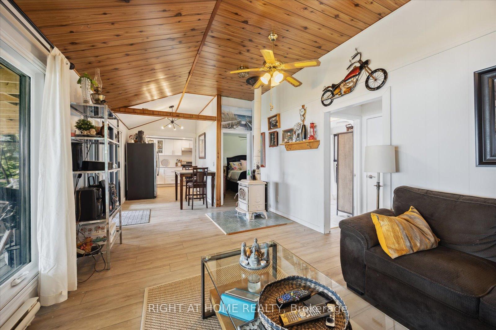 Photo 19 of 93 Oakdene Crescent, Kawartha Lakes, Mariposa — HOMEH