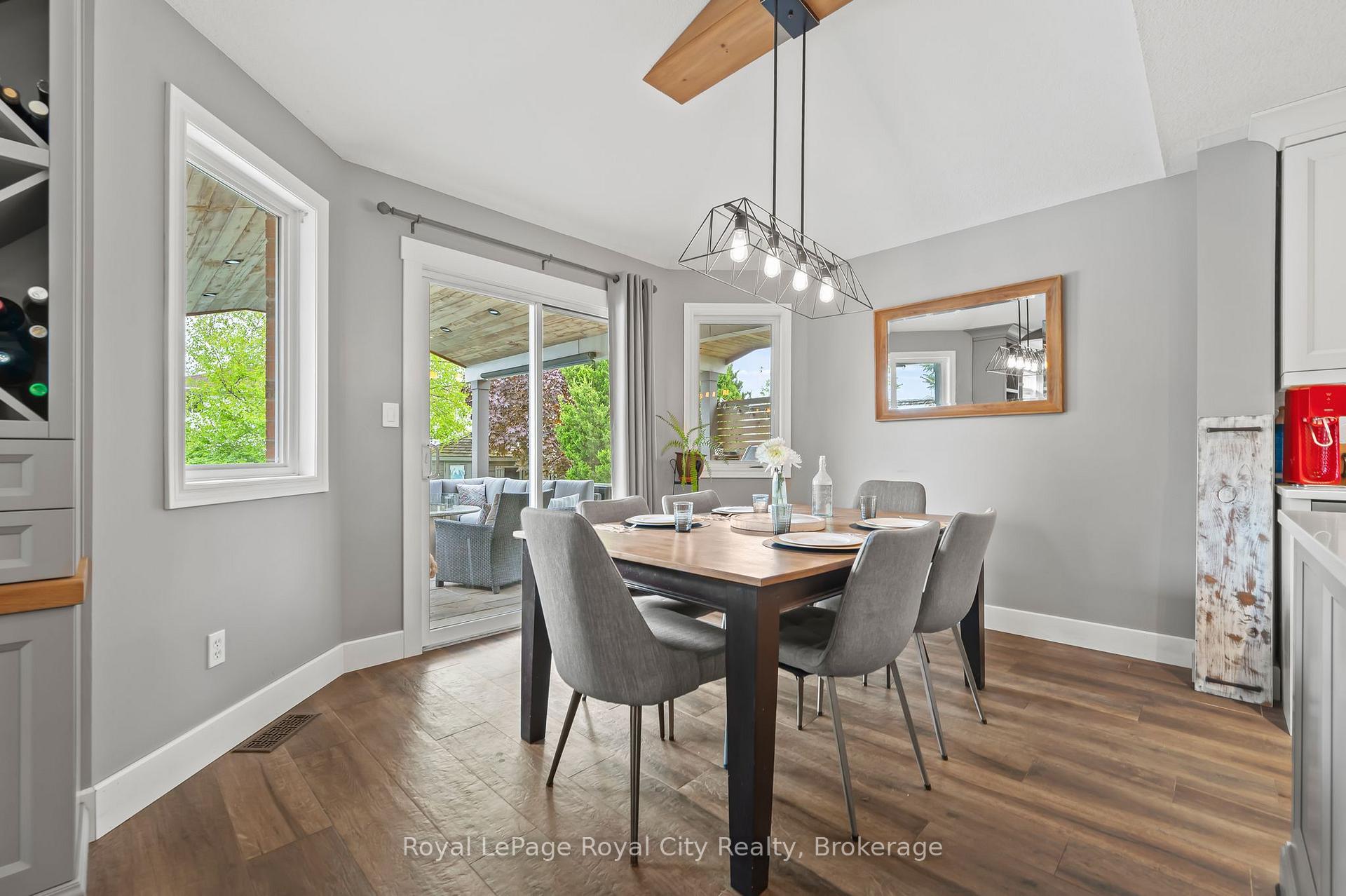 Photo 12 of 4 Lois Lane, Guelph, Willow West/Sugarbush/West Acres — HOMEH