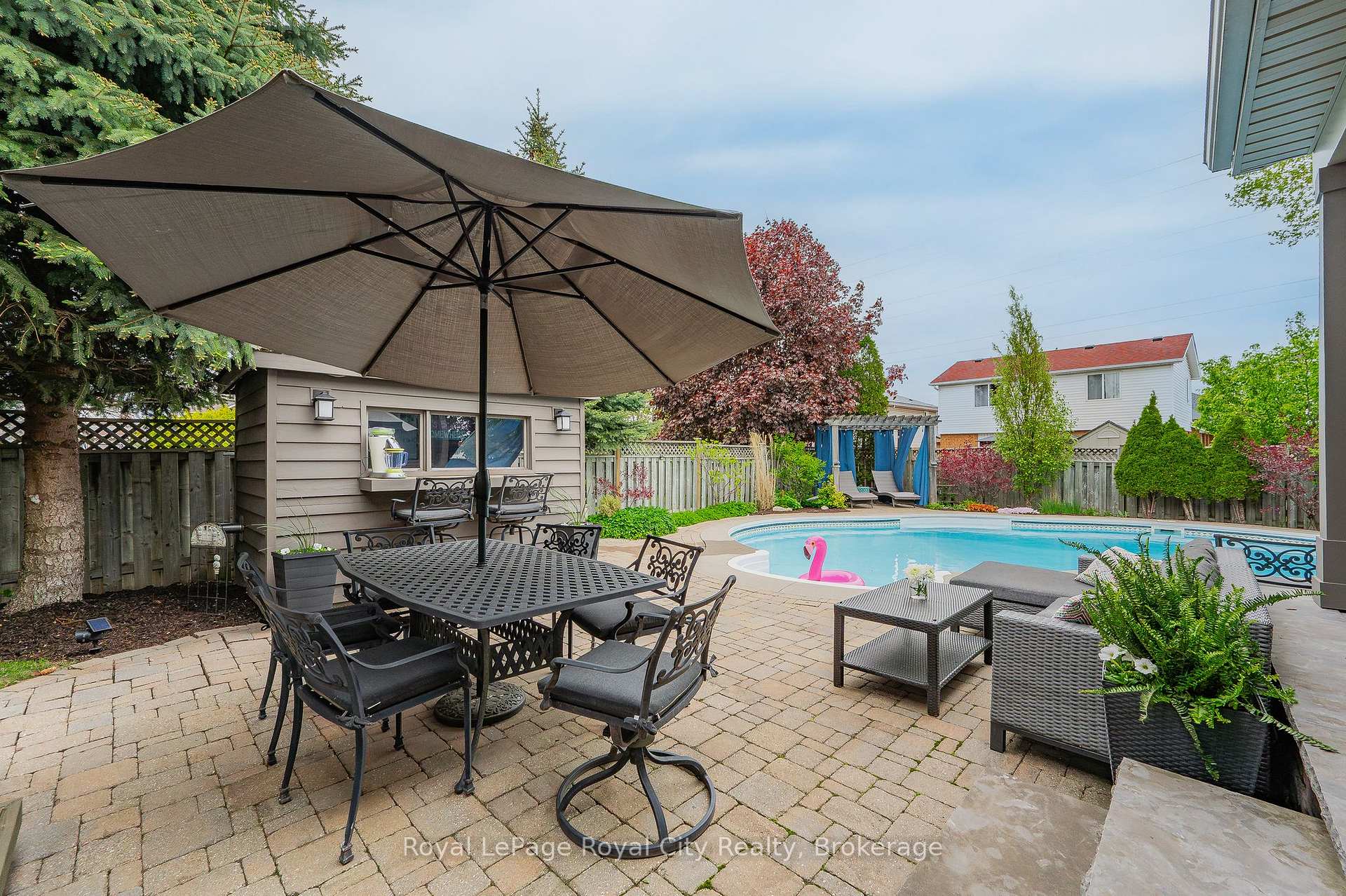 Photo 18 of 4 Lois Lane, Guelph, Willow West/Sugarbush/West Acres — HOMEH