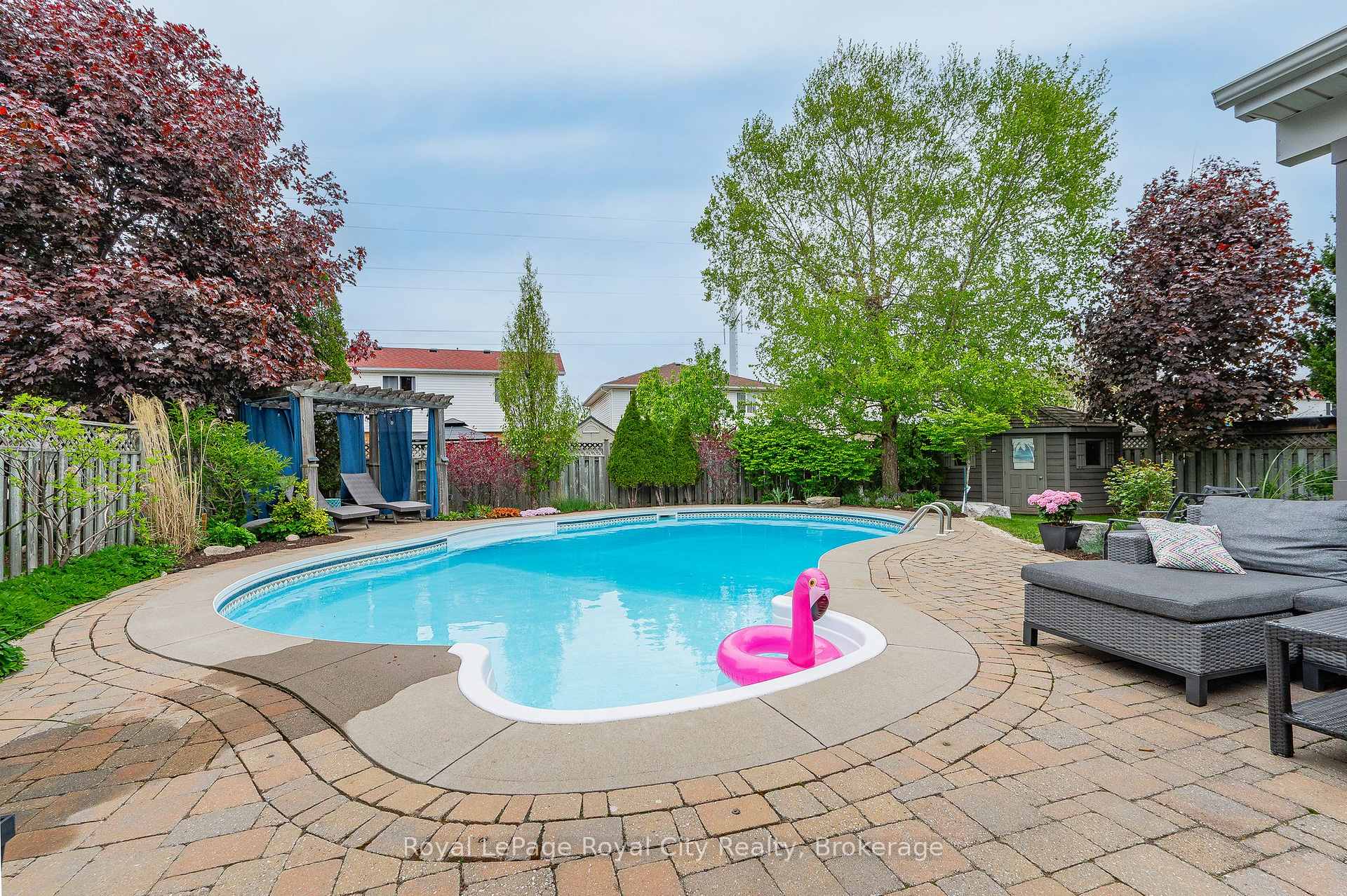 Photo 19 of 4 Lois Lane, Guelph, Willow West/Sugarbush/West Acres — HOMEH