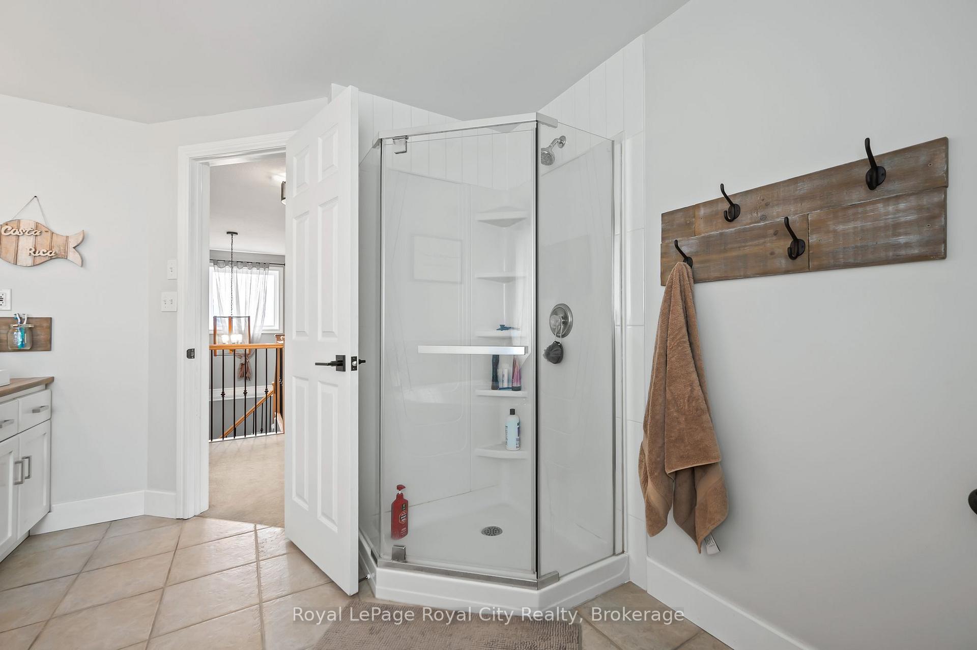 Photo 39 of 4 Lois Lane, Guelph, Willow West/Sugarbush/West Acres — HOMEH