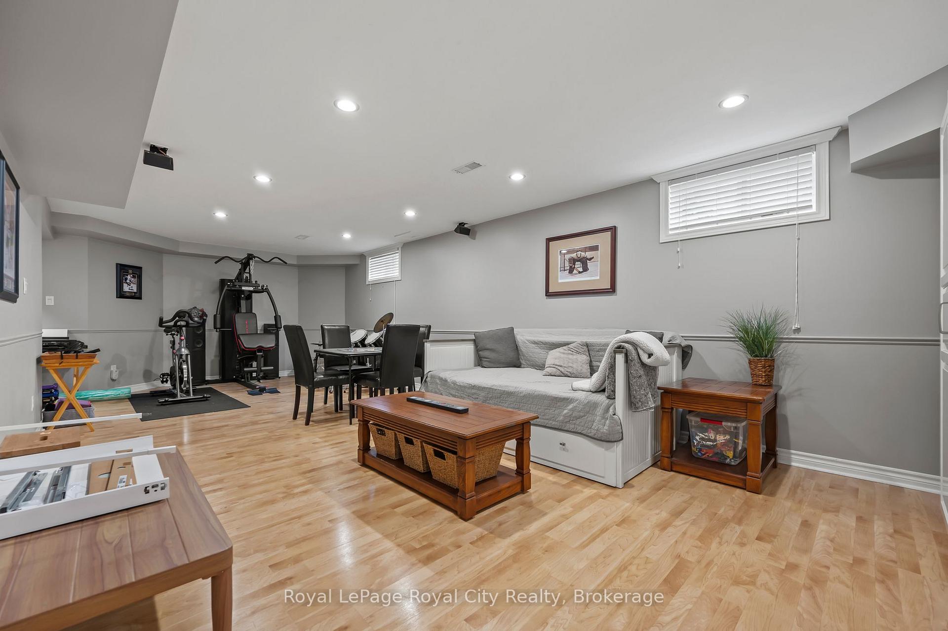 Photo 42 of 4 Lois Lane, Guelph, Willow West/Sugarbush/West Acres — HOMEH