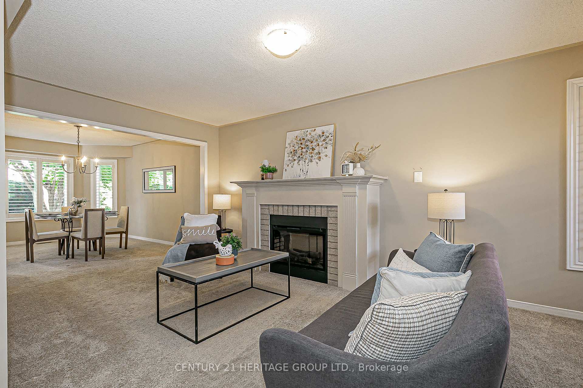 Photo 5 of 80 Primeau Drive, Aurora, Aurora Grove — HOMEH