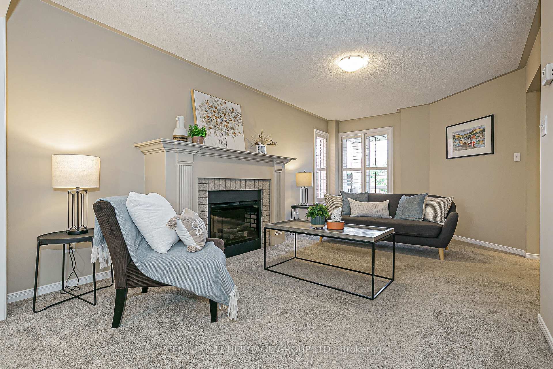Photo 4 of 80 Primeau Drive, Aurora, Aurora Grove — HOMEH