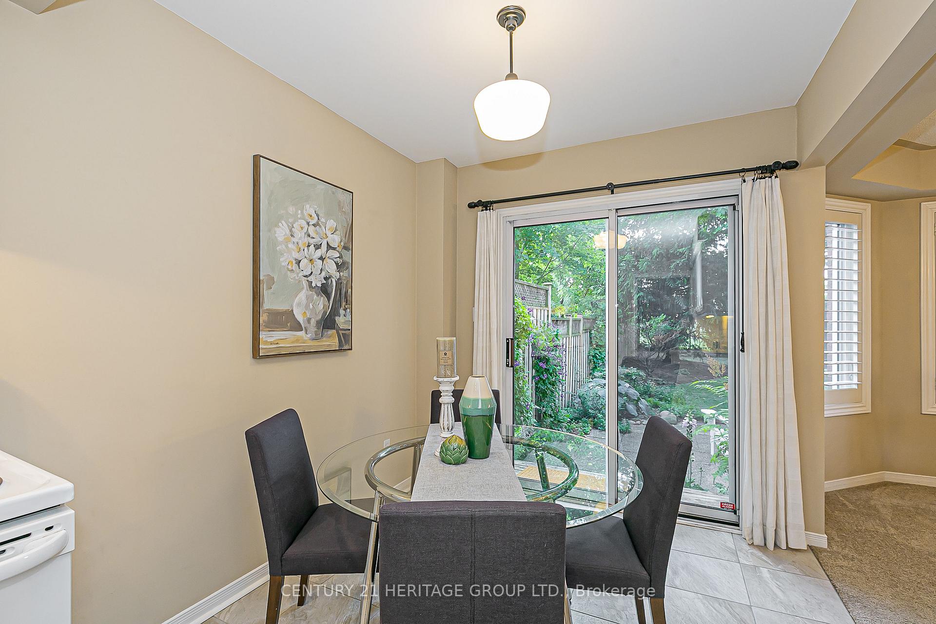 Photo 22 of 80 Primeau Drive, Aurora, Aurora Grove — HOMEH