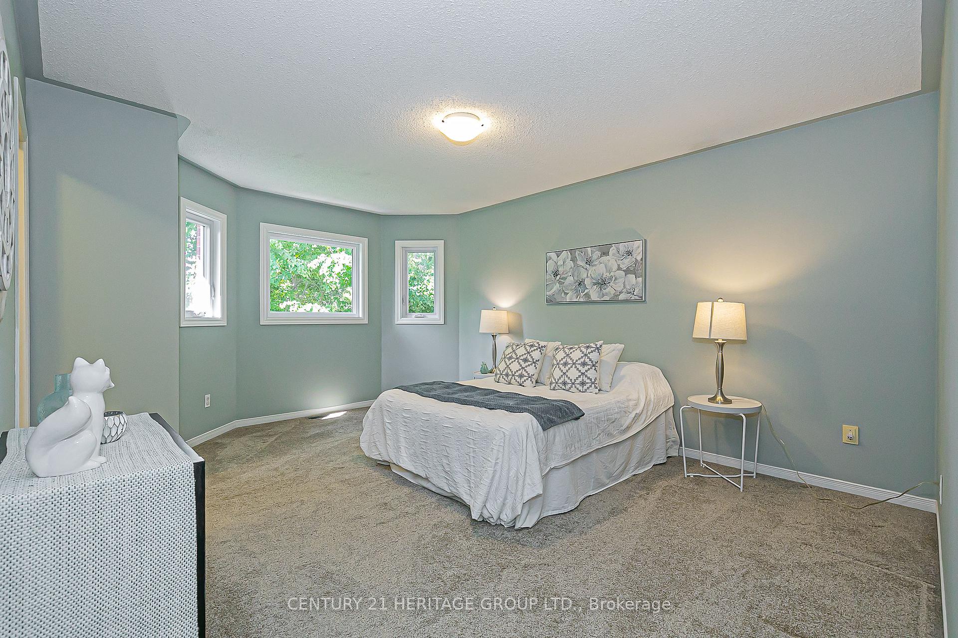 Photo 15 of 80 Primeau Drive, Aurora, Aurora Grove — HOMEH
