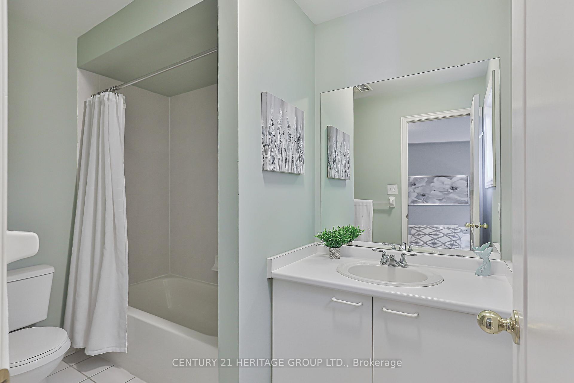 Photo 11 of 80 Primeau Drive, Aurora, Aurora Grove — HOMEH