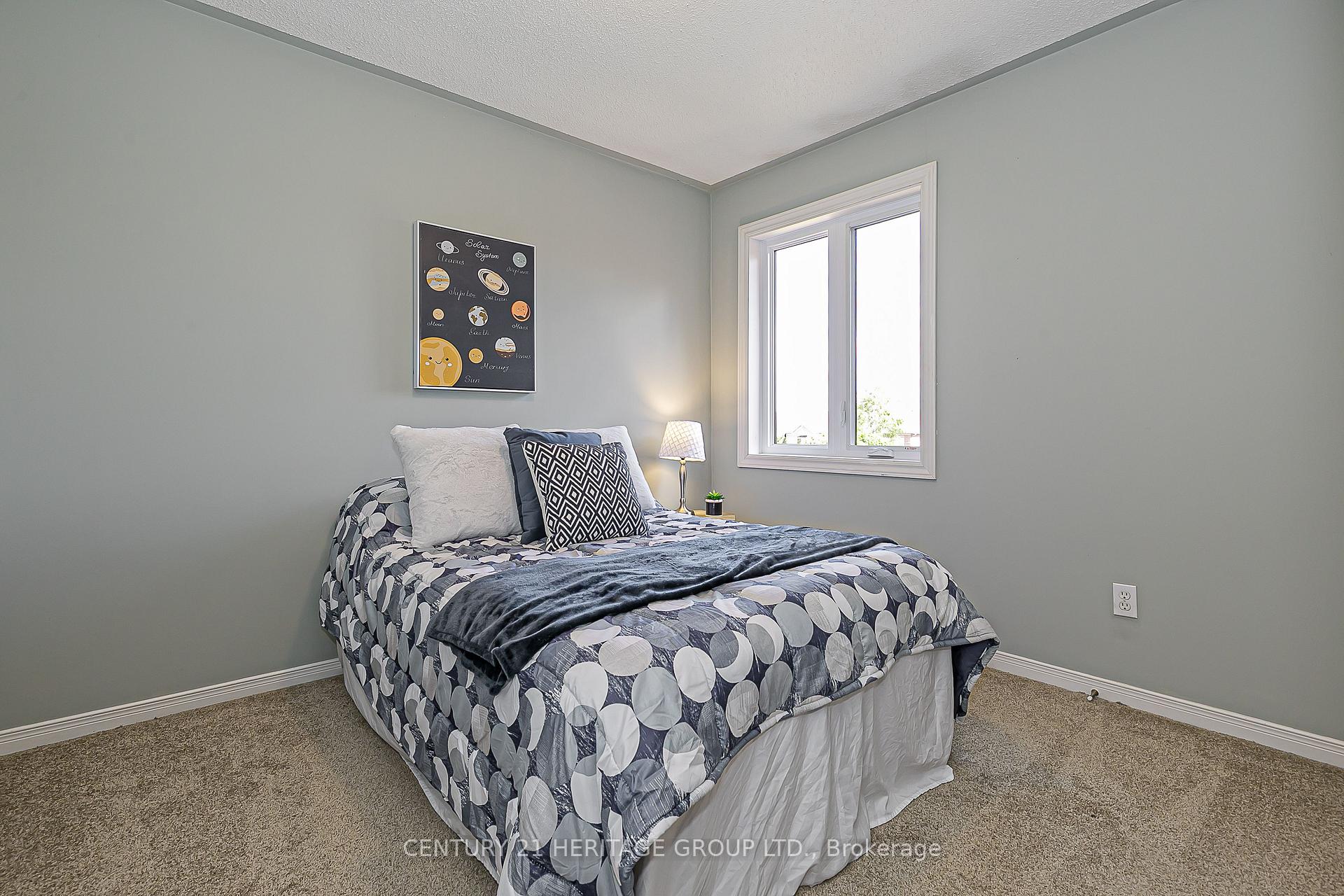 Photo 13 of 80 Primeau Drive, Aurora, Aurora Grove — HOMEH
