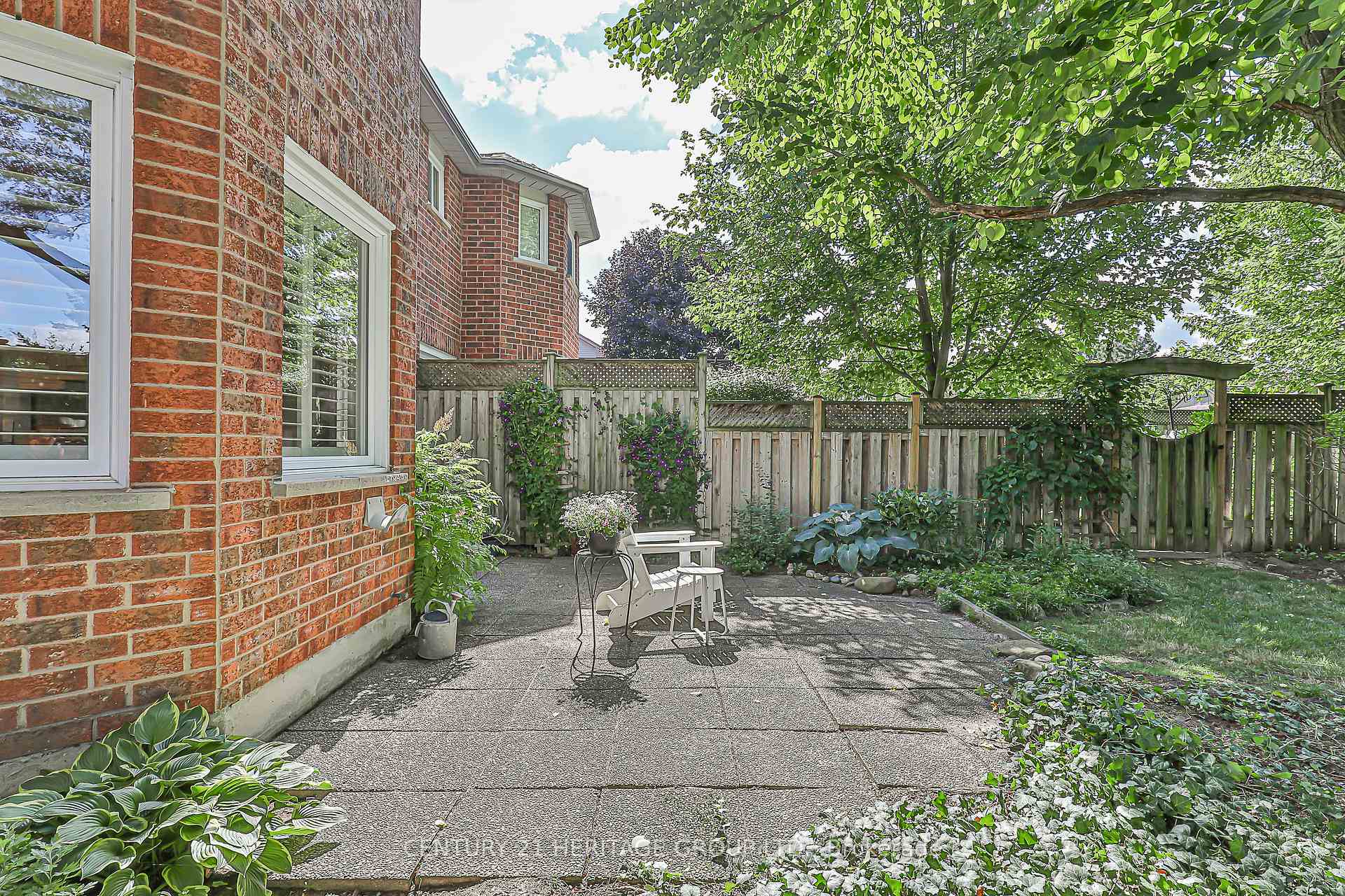 Photo 20 of 80 Primeau Drive, Aurora, Aurora Grove — HOMEH