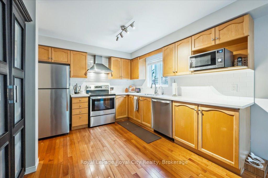Photo 15 of 10 O'Connor Lane, Guelph, Grange Road — HOMEH