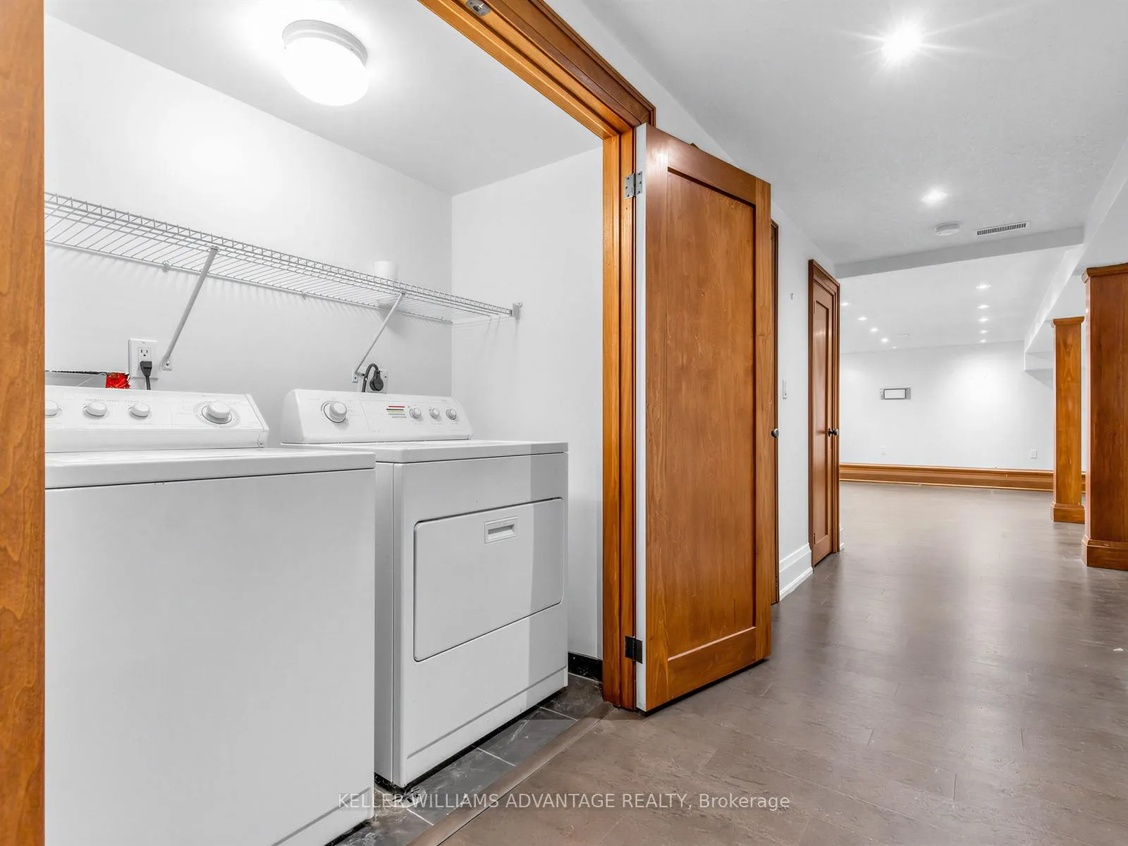Photo 6 of 2 Park (Basement) Avenue, Toronto, The Beaches — HOMEH