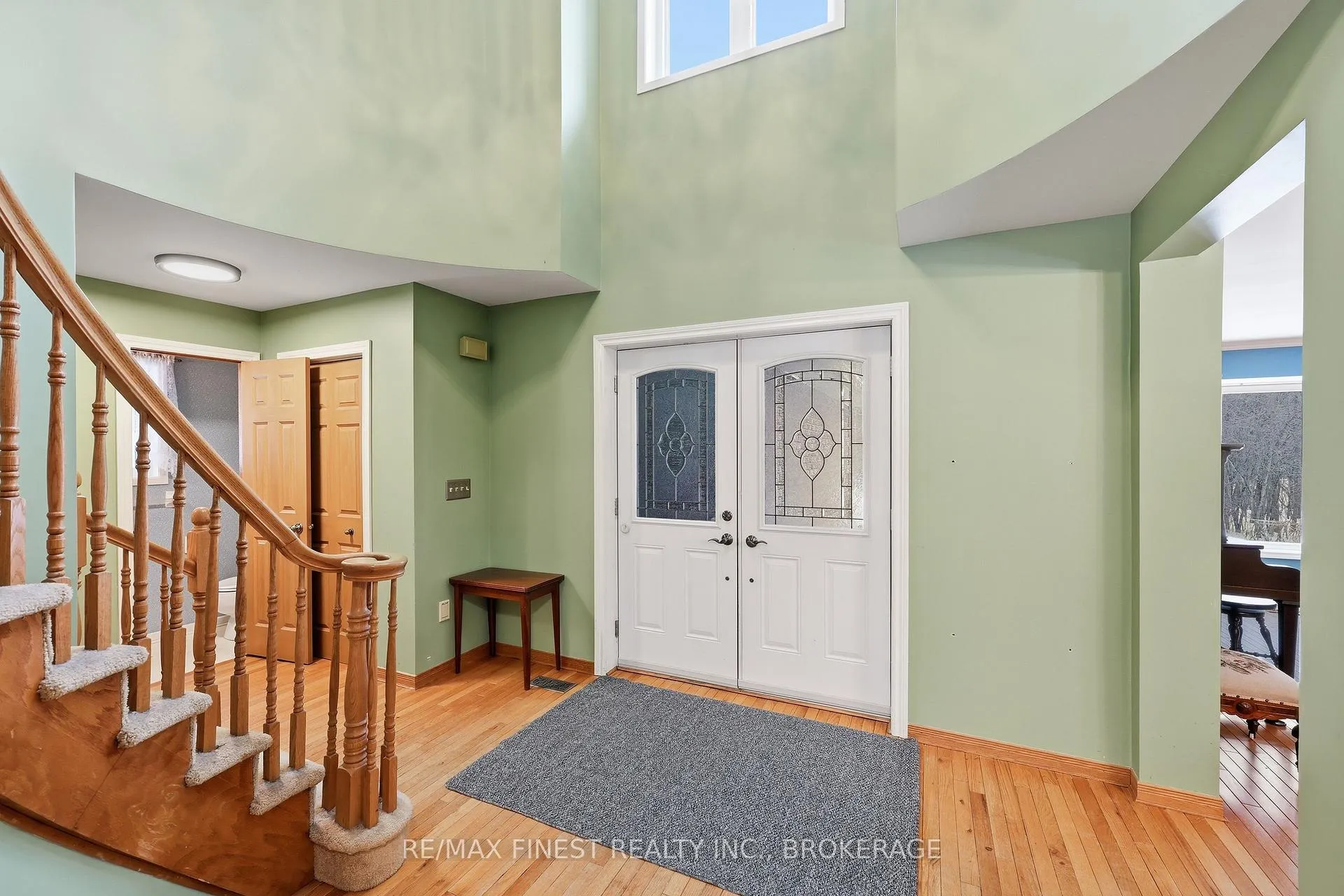 Photo 6 of 572 River Ridge Drive, Kingston, City North of 401 — HOMEH