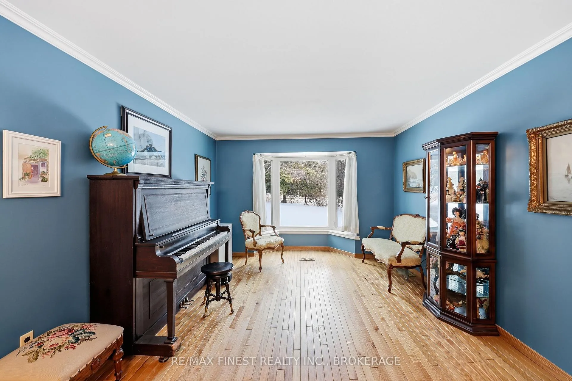 Photo 9 of 572 River Ridge Drive, Kingston, City North of 401 — HOMEH