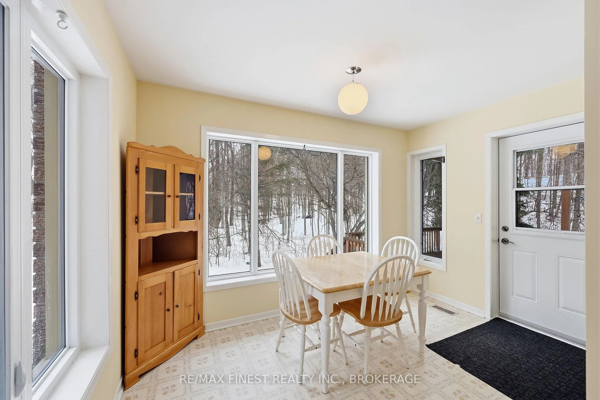 Photo 13 of 572 River Ridge Drive, Kingston, City North of 401 — HOMEH