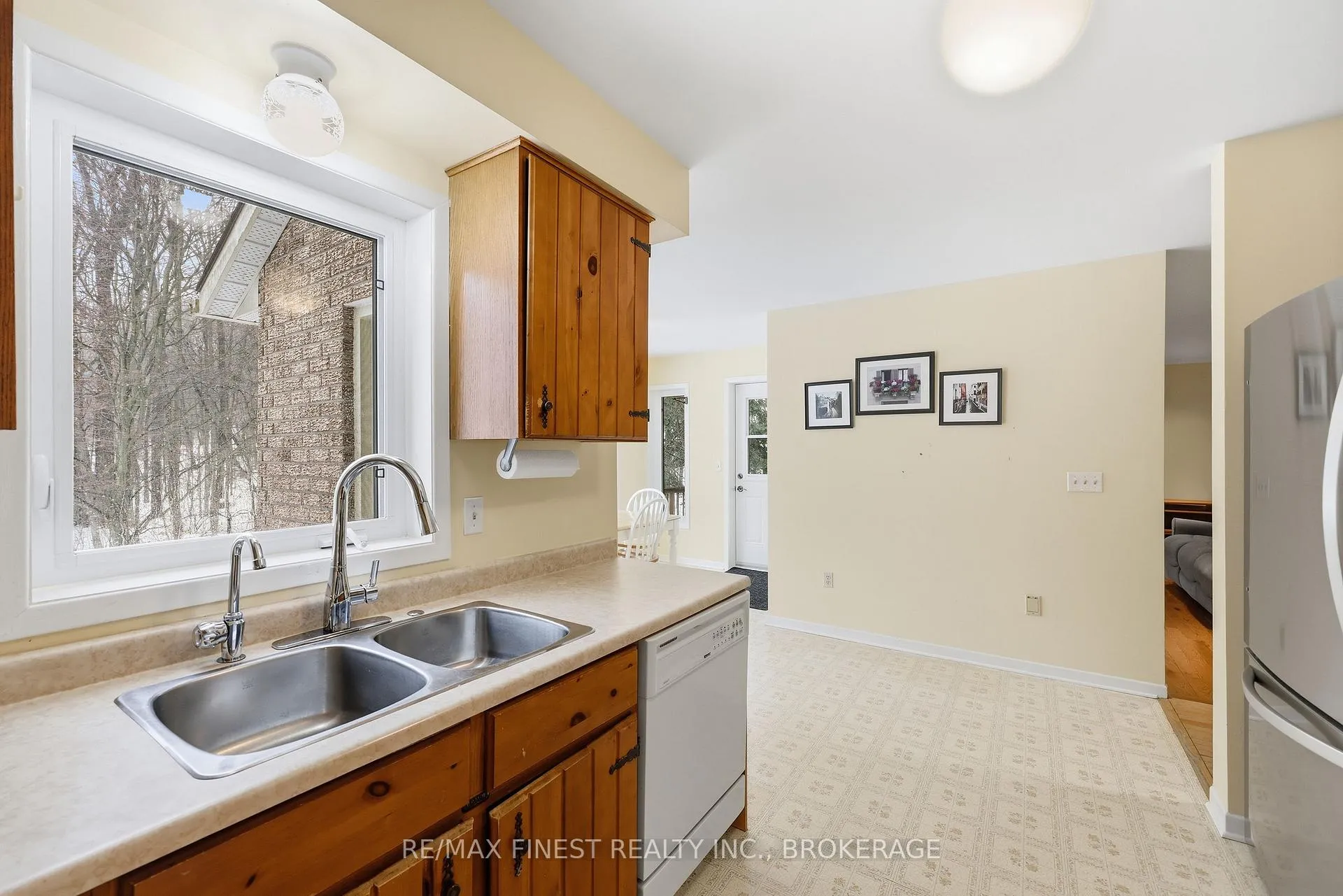 Photo 19 of 572 River Ridge Drive, Kingston, City North of 401 — HOMEH
