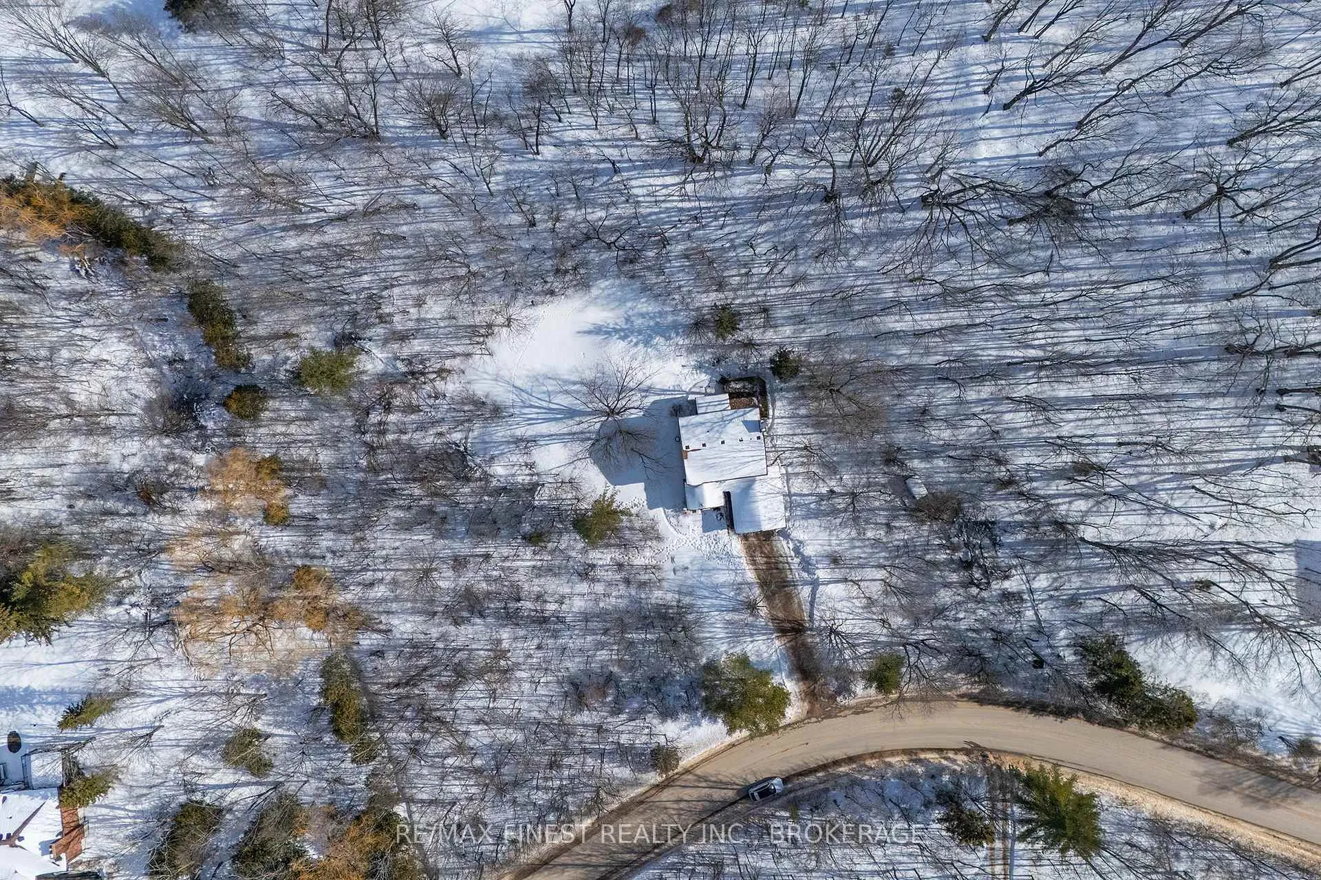 Photo 47 of 572 River Ridge Drive, Kingston, City North of 401 — HOMEH