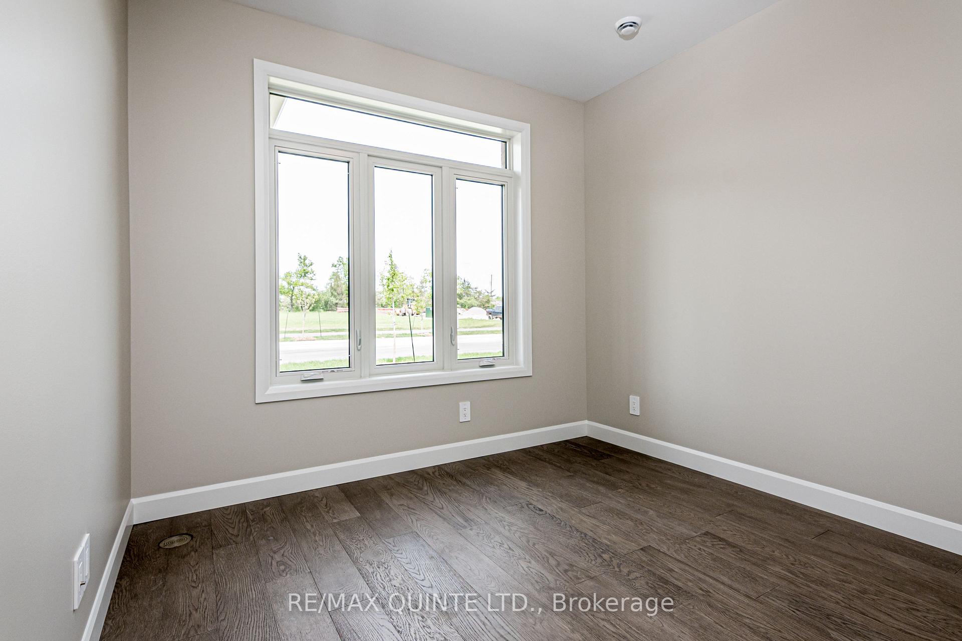 Photo 10 of 94A Riverstone Way, Belleville, Thurlow Ward — HOMEH