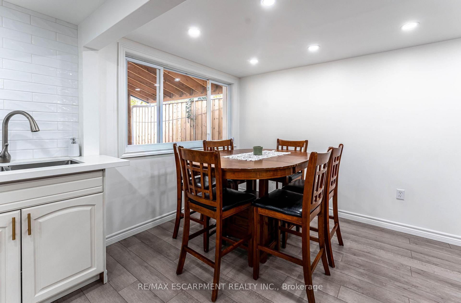 Photo 19 of 284 Paling Avenue, Hamilton, Homeside — HOMEH