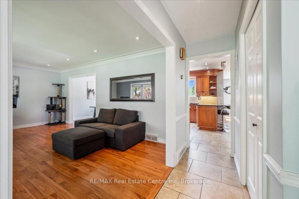 Photo 6 of 44 Glenburnie Drive, Guelph, Grange Road — HOMEH
