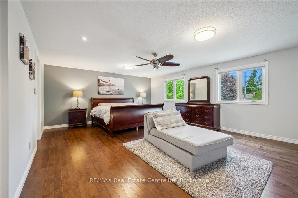 Photo 23 of 44 Glenburnie Drive, Guelph, Grange Road — HOMEH