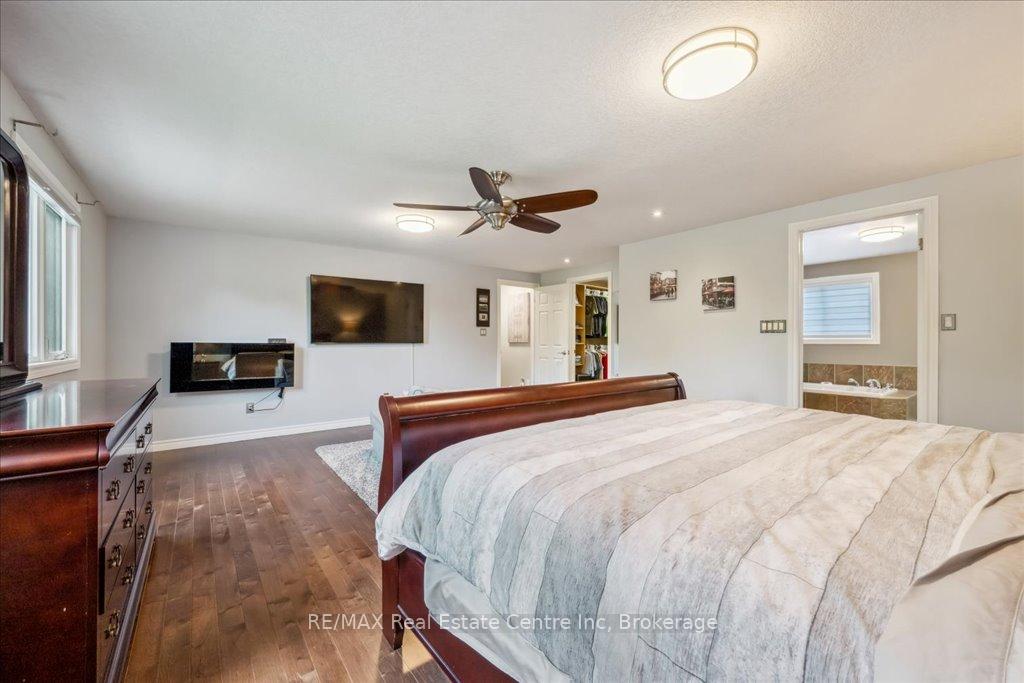 Photo 24 of 44 Glenburnie Drive, Guelph, Grange Road — HOMEH