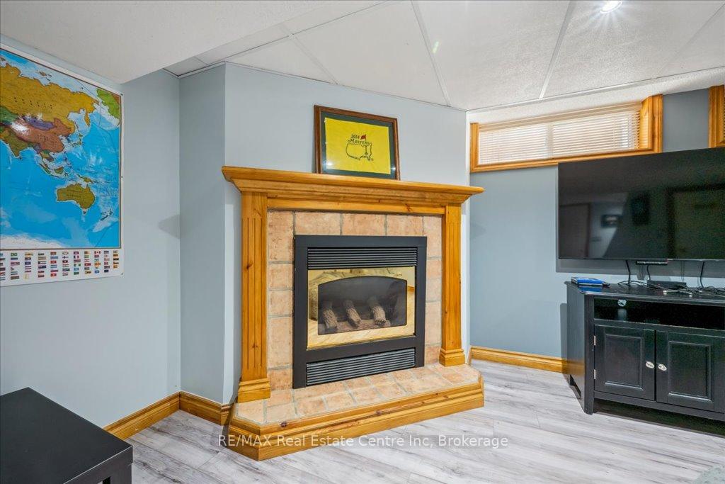 Photo 33 of 44 Glenburnie Drive, Guelph, Grange Road — HOMEH
