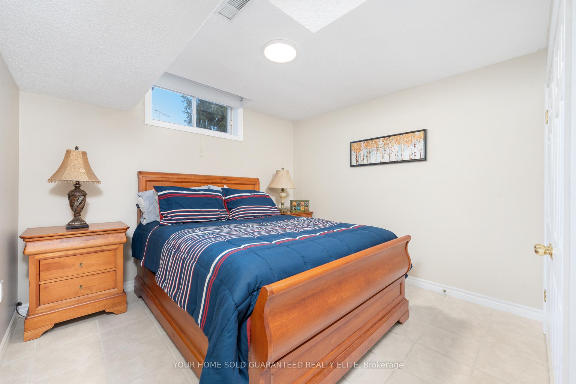 Photo 17 of 88 Colonial Crescent, Grimsby, Grimsby East — HOMEH