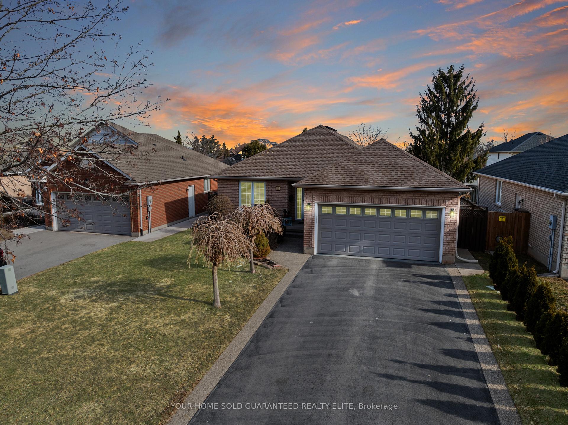 Photo 22 of 88 Colonial Crescent, Grimsby, Grimsby East — HOMEH