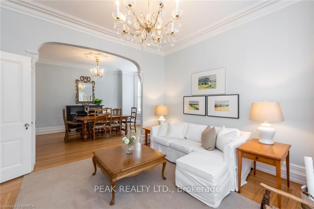 Photo 6 of 197 Grand River Street N, Brant, Paris — HOMEH