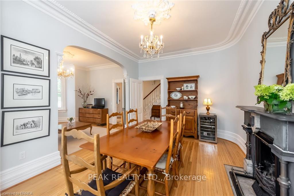 Photo 7 of 197 Grand River Street N, Brant, Paris — HOMEH