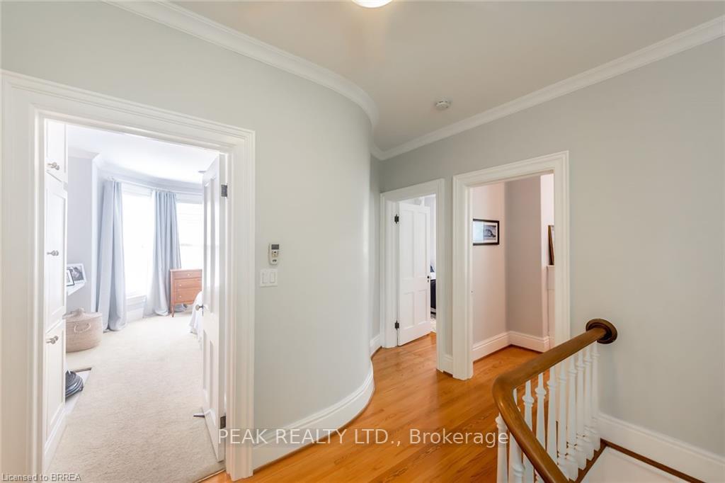 Photo 13 of 197 Grand River Street N, Brant, Paris — HOMEH
