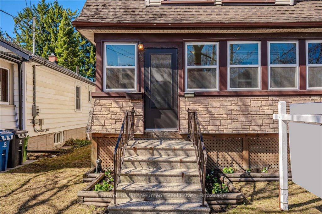 Photo 3 of 22 Simcoe Street, Guelph, St. Patrick's Ward — HOMEH
