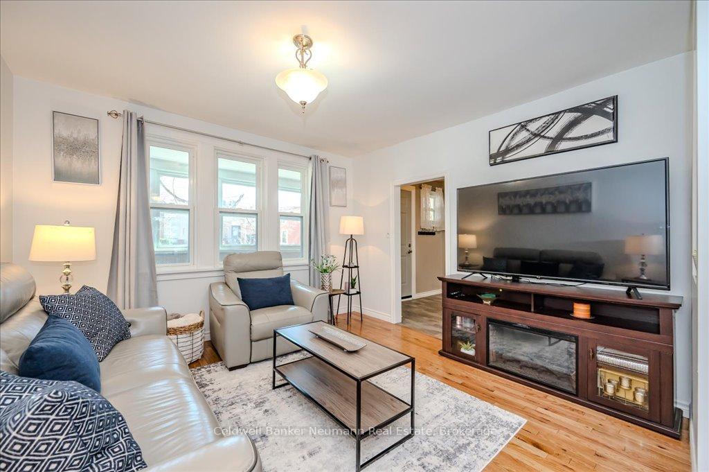 Photo 10 of 22 Simcoe Street, Guelph, St. Patrick's Ward — HOMEH