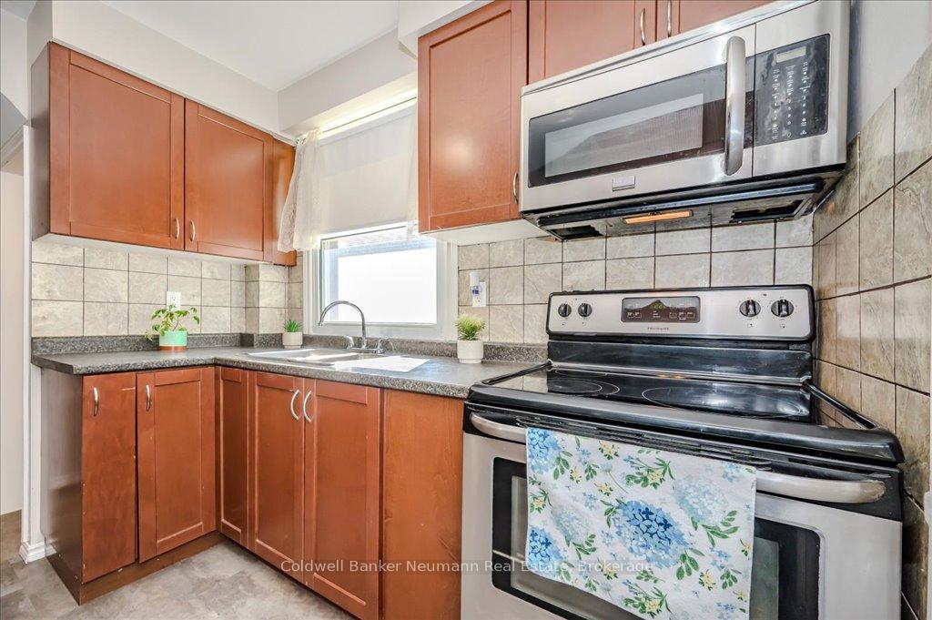 Photo 15 of 22 Simcoe Street, Guelph, St. Patrick's Ward — HOMEH